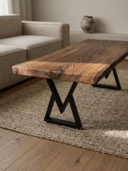detalle canto mesa tablon macizo de nogal Mesa de centro de nogal macizo de gran grosor con borde natural y patas de acero negro diseño premium piriwood